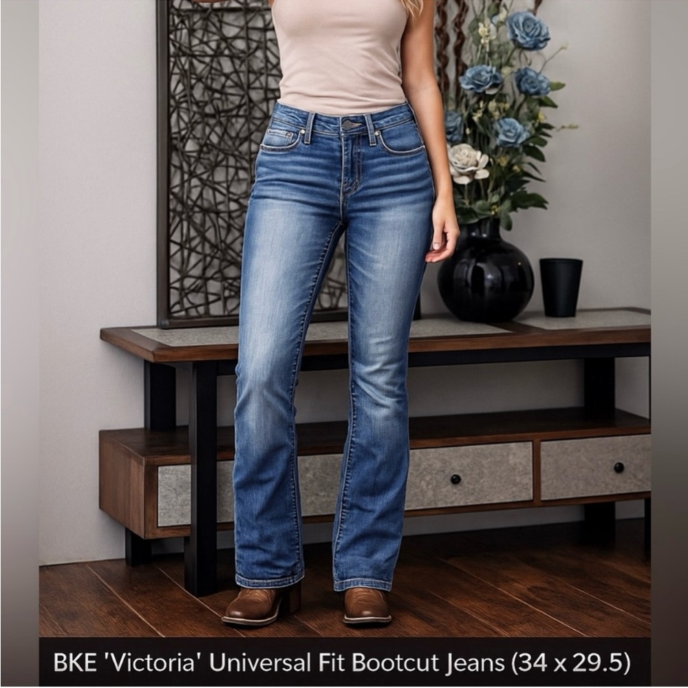 BKE Buckle“Victoria” Universal Fit Bootcut Jeans (34 x 29.5)
